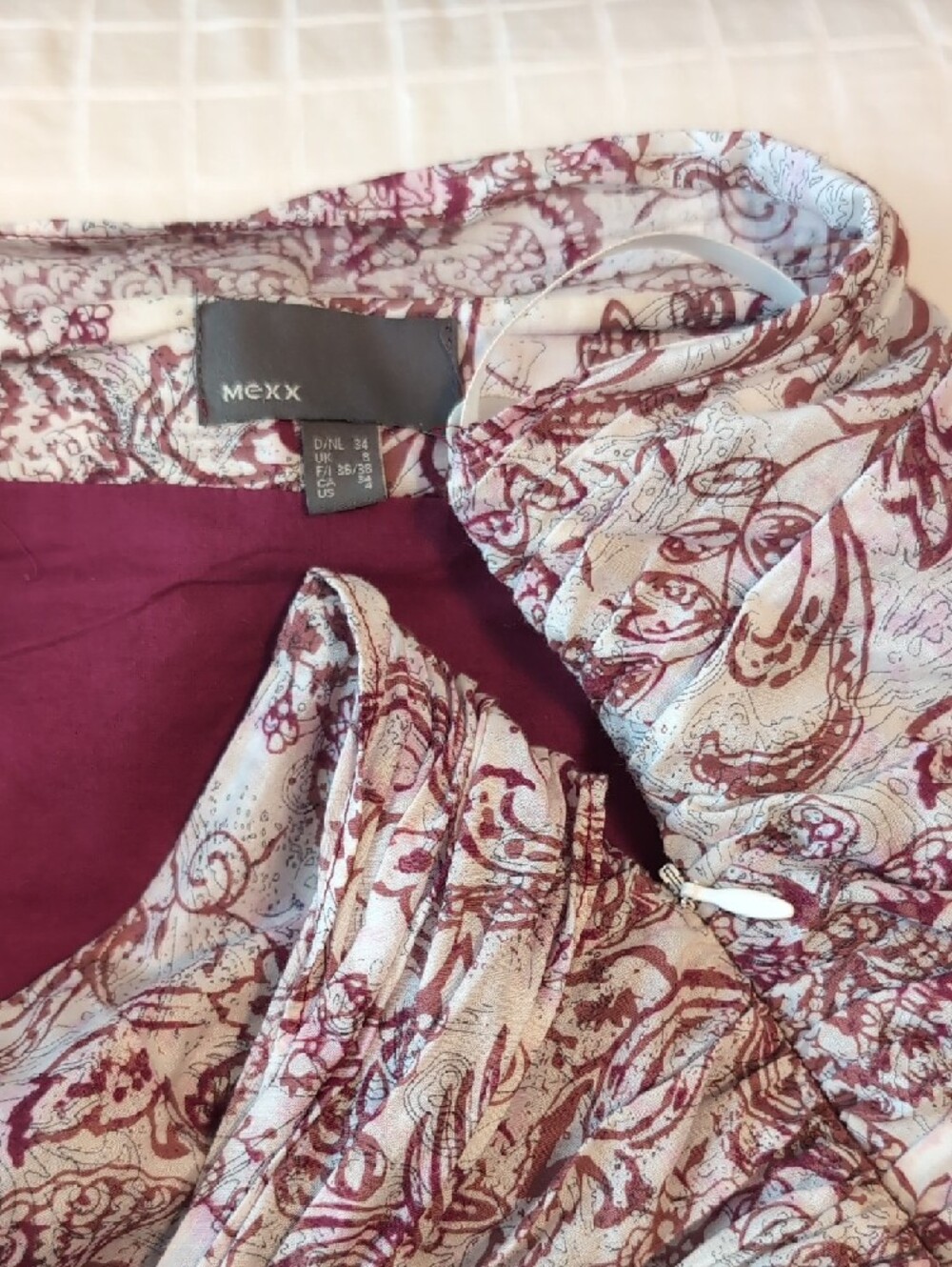 Skirt with Pink Floral Paisley Print - Picture 6 of 8